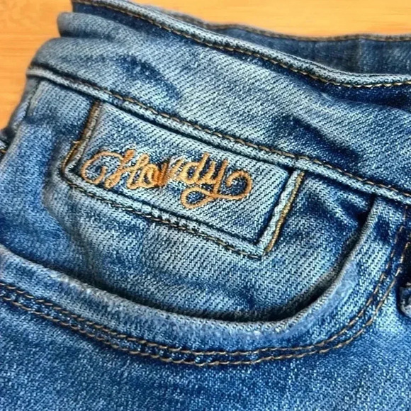 Judy Blue Boyfriend Fit Distressed Denim Jeans size 0/24 - Picture 4 of 11